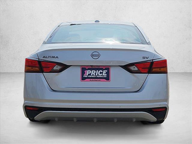 Used 2024 Nissan Altima 2.5 SV image 7