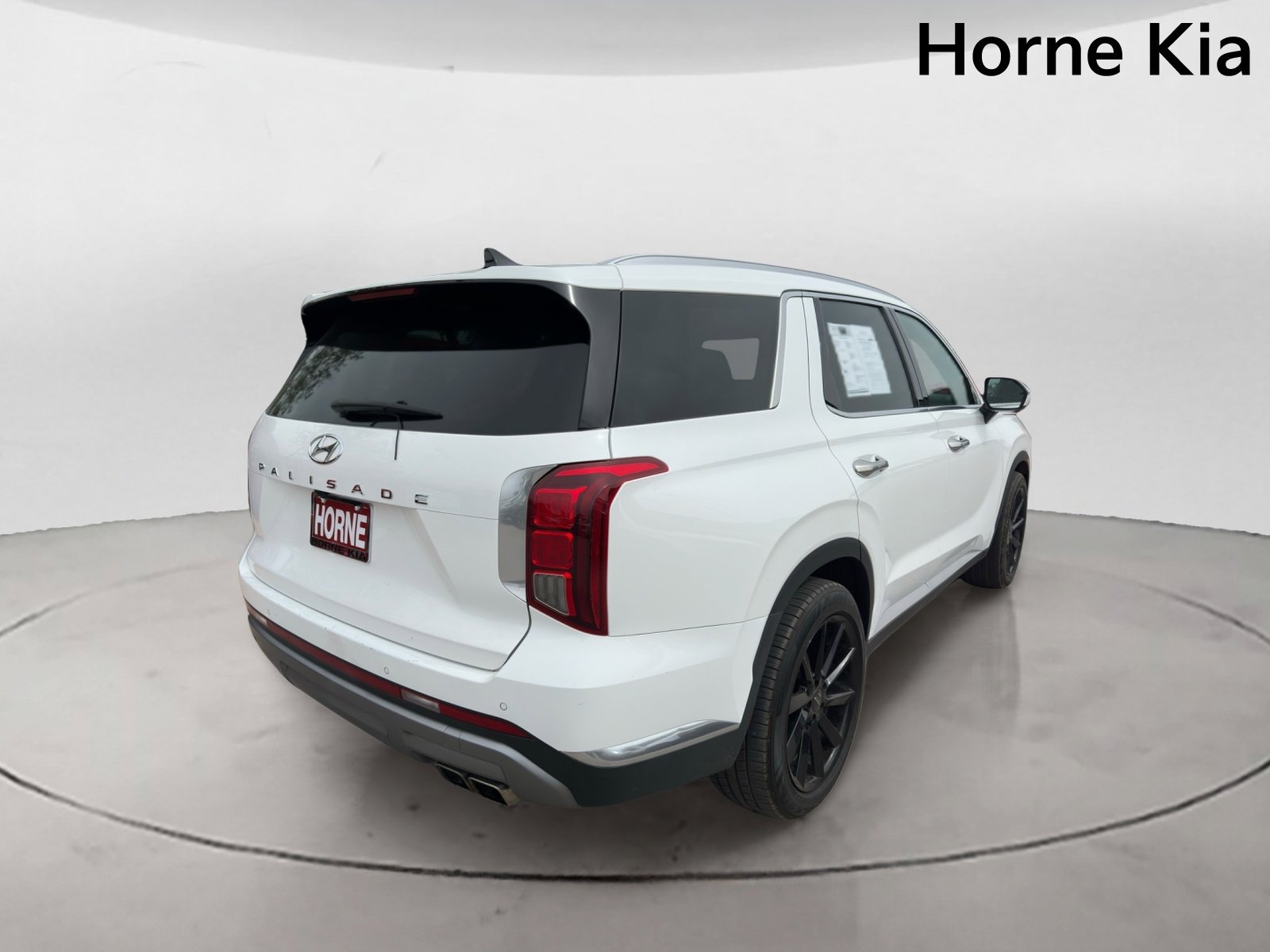 Used 2023 Hyundai Palisade Limited FWD image 4
