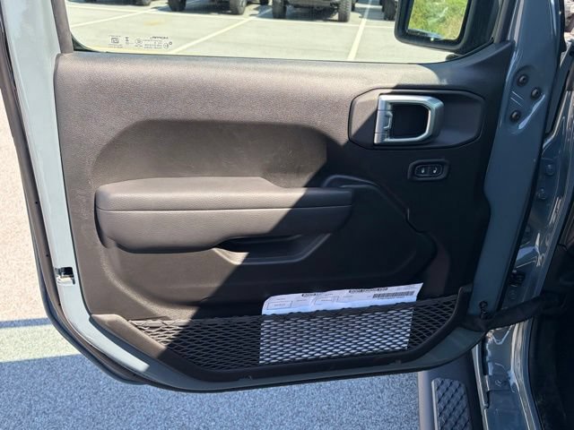 New 2026 Jeep Gladiator Sport AWD/4WD image 11