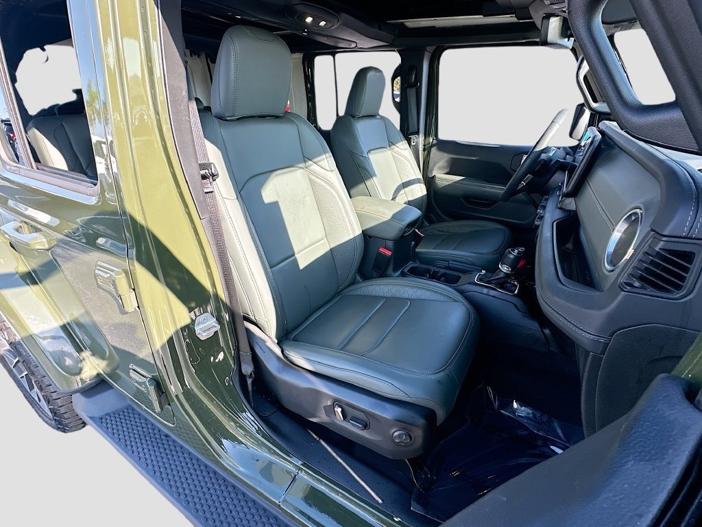 Used 2024 Jeep Wrangler High Altitude AWD/4WD image 29
