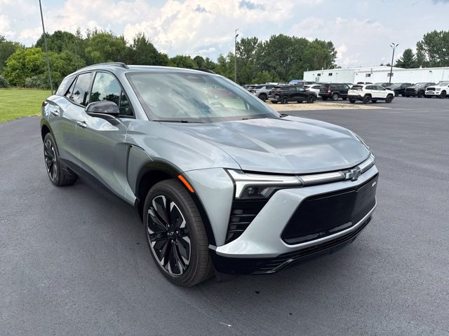 Used 2024 Chevrolet Blazer EV RS AWD/4WD image 9
