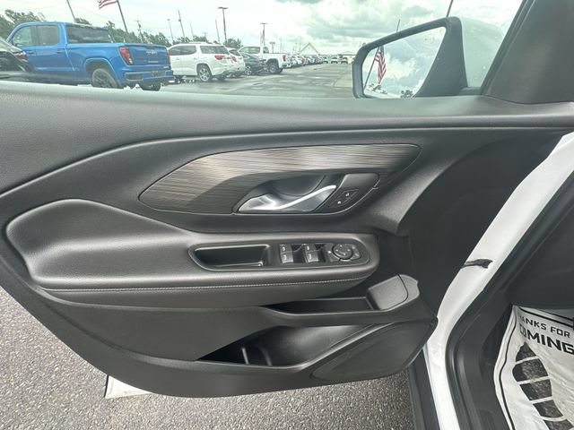 Used 2022 GMC Terrain SLE w/ Elevation Edition FWD image 15