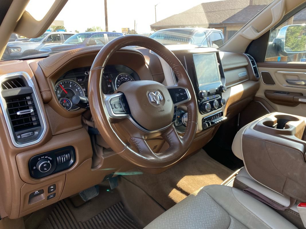 Used 2021 RAM 1500 Laramie AWD/4WD image 15
