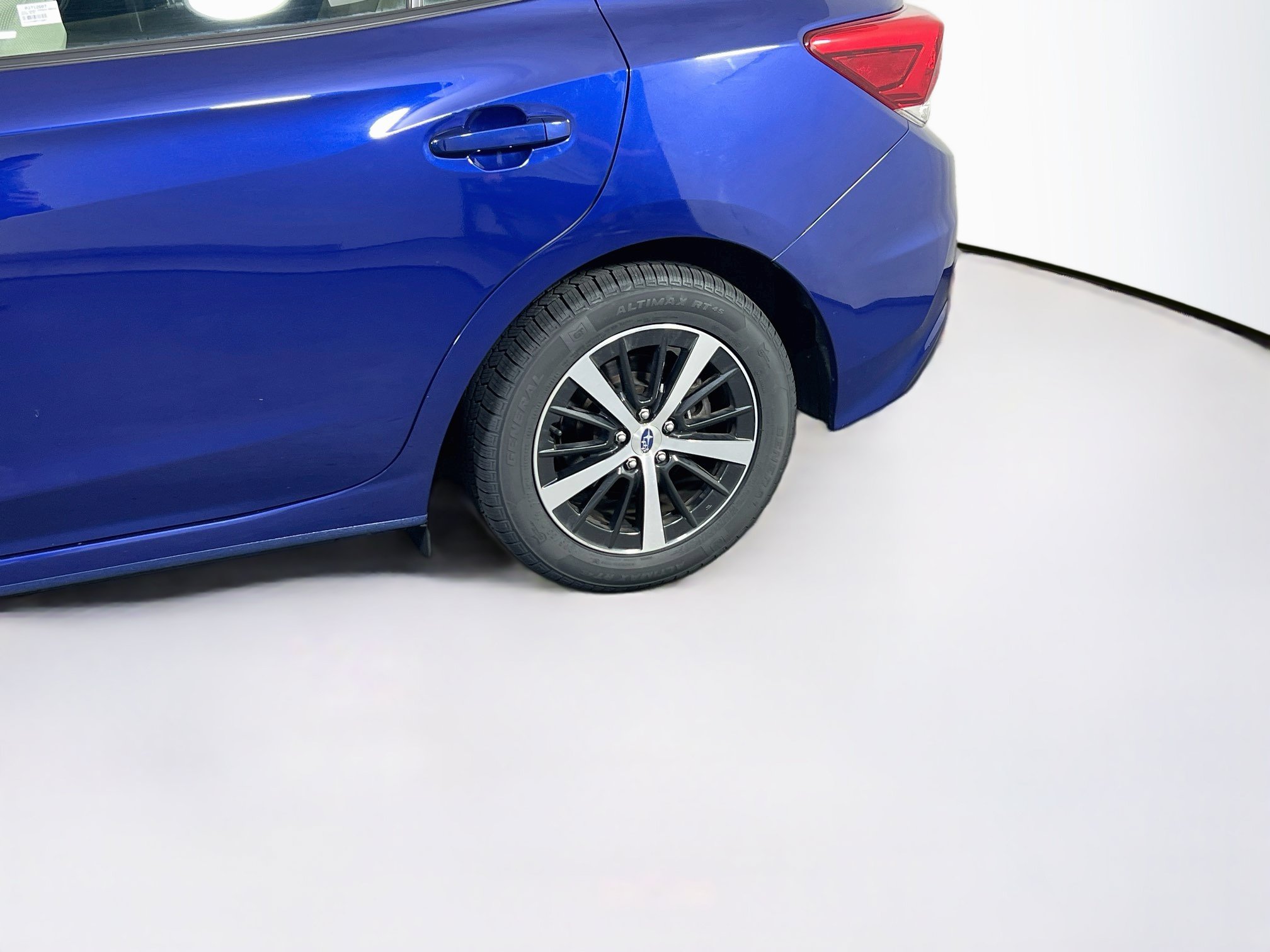 Used 2023 Subaru Impreza 2.0i Premium AWD/4WD image 29