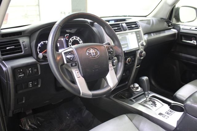 Used 2022 Toyota 4Runner SR5 Premium w/ Moonroof Package image 10