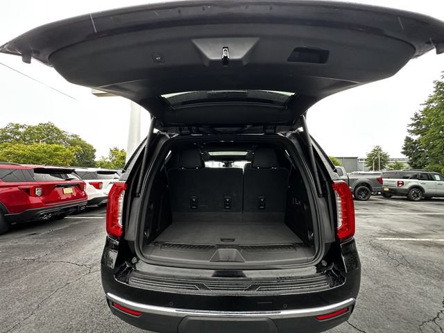 Used 2023 GMC Yukon SLT w/ SLT Premium Package AWD/4WD image 43