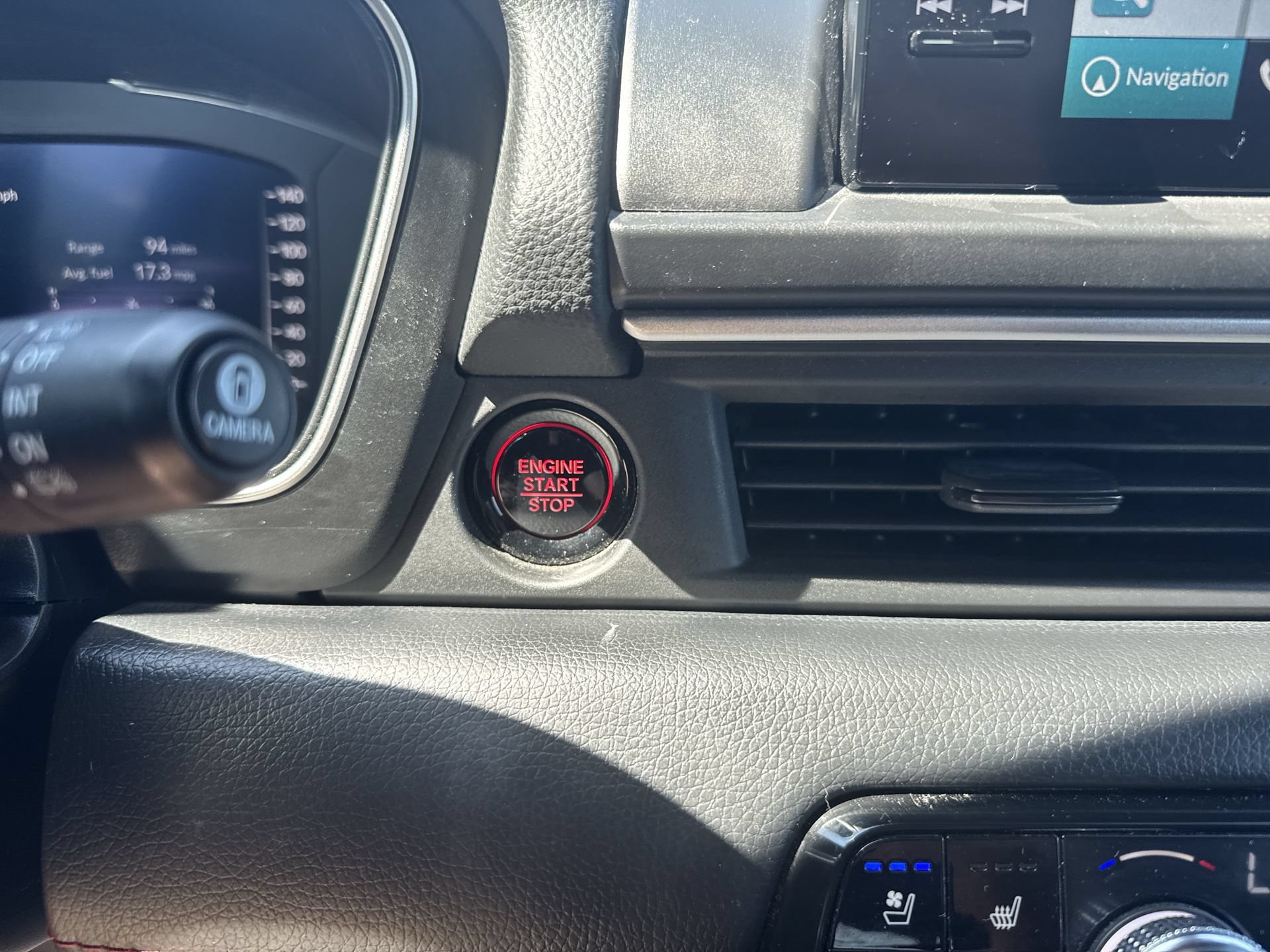 Used 2025 Honda Pilot Black Edition image 17