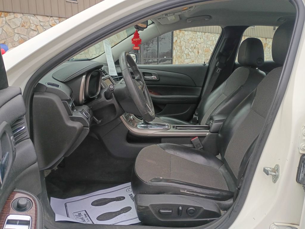 Used 2013 Chevrolet Malibu Eco w/ Power Convenience Package image 9
