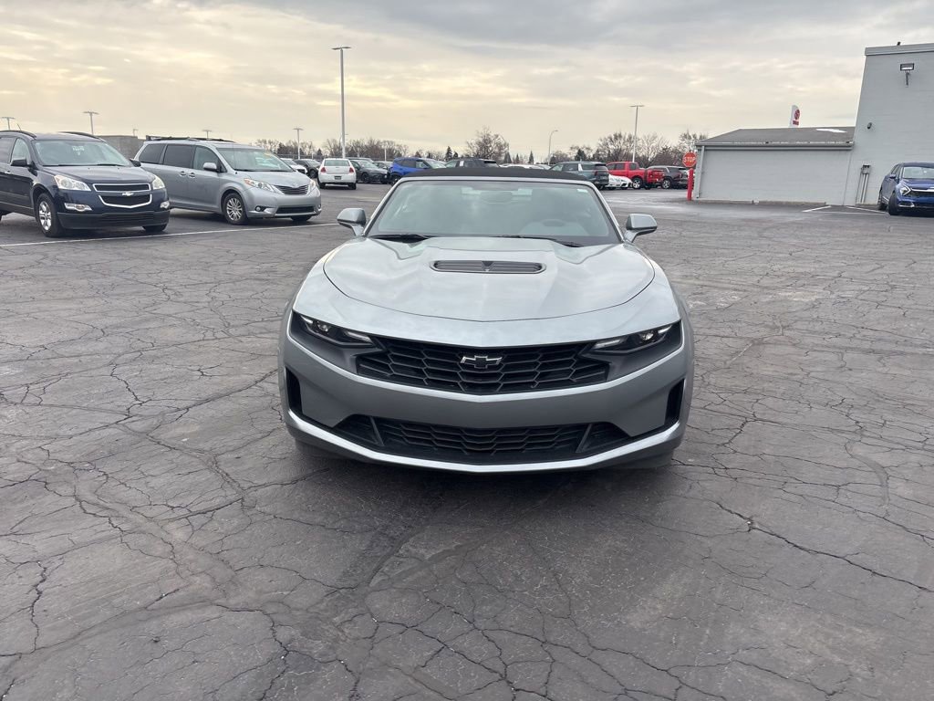 Used 2023 Chevrolet Camaro LT image 3