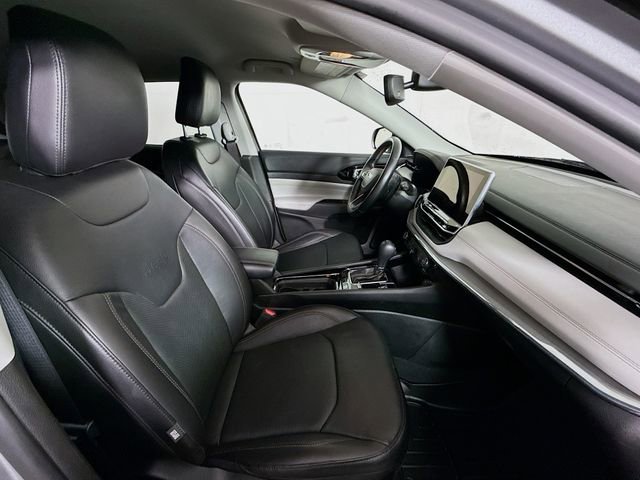 Used 2022 Jeep Compass Limited w/ Elite Group image 29