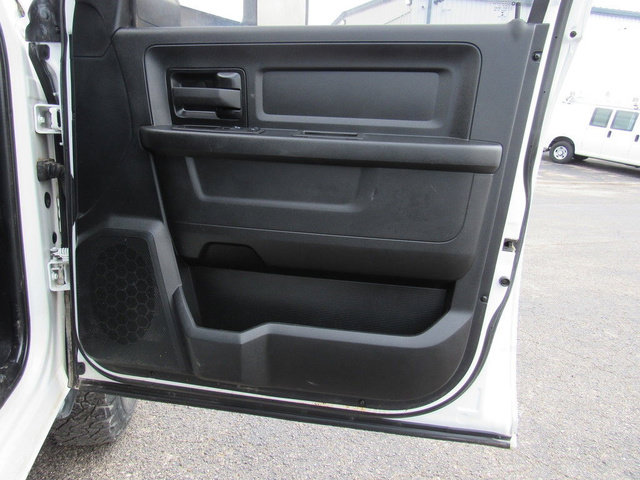 Used 2022 RAM 3500 Tradesman w/ Chrome Appearance Group AWD/4WD image 12