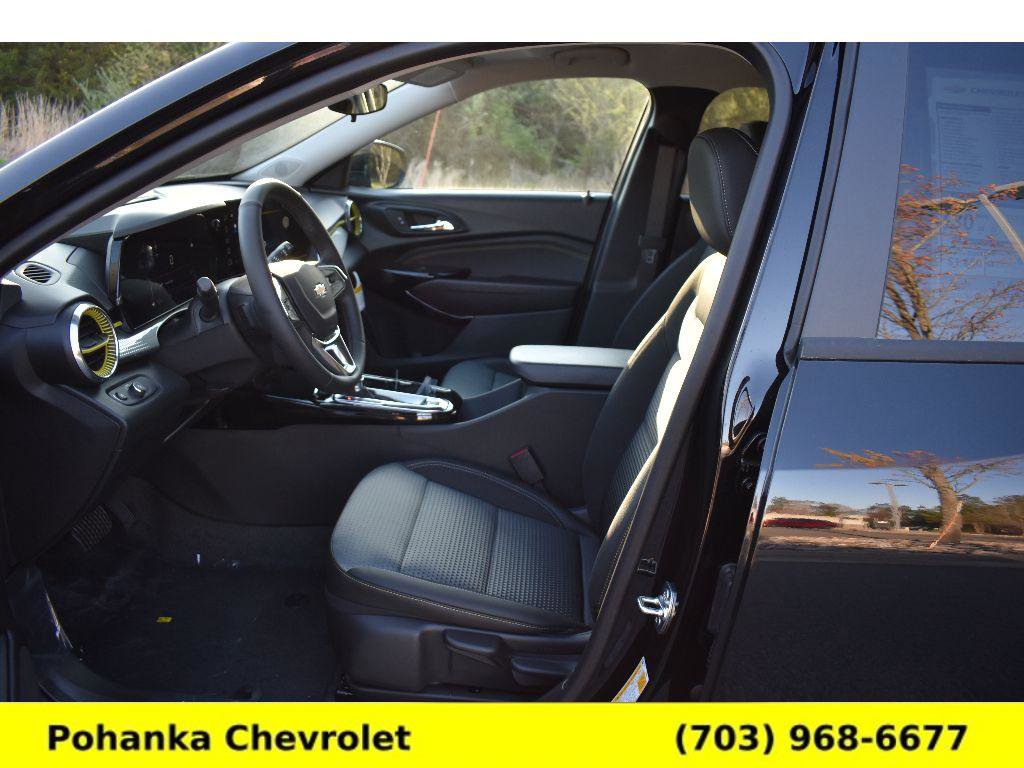 New 2026 Chevrolet Trax LT w/ Driver Confidence Package FWD image 24