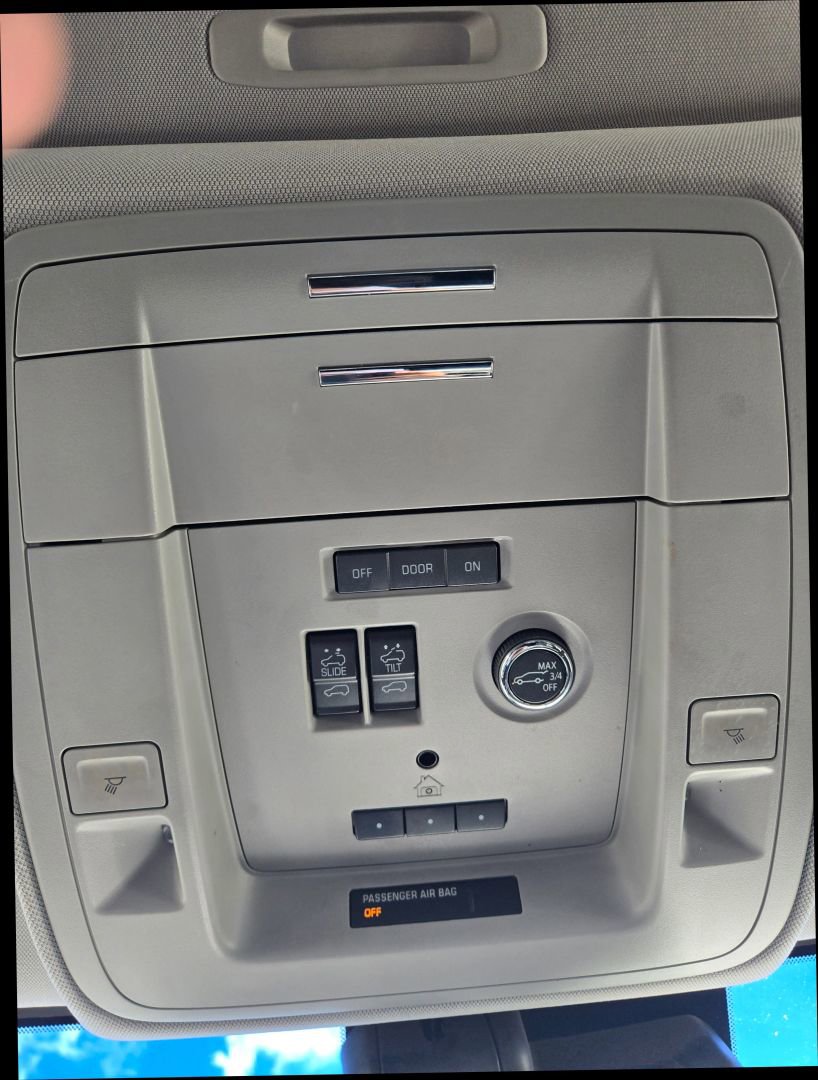 Used 2019 GMC Yukon SLT w/ Graphite Performance Edition image 31