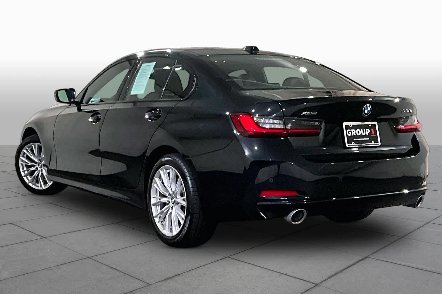 Certified 2023 BMW 330i xDrive Sedan w/ Premium Package AWD/4WD image 11