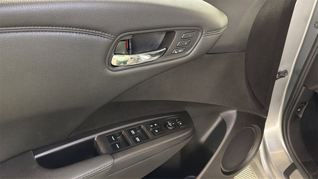 Used 2017 Acura RDX AWD image 27