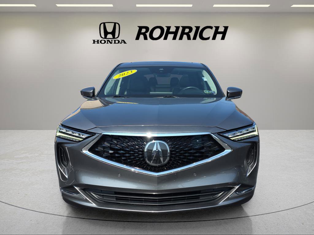 Used 2023 Acura MDX SH-AWD w/ Technology Package image 2