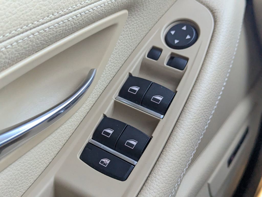 Used 2015 BMW 528i 528i image 23