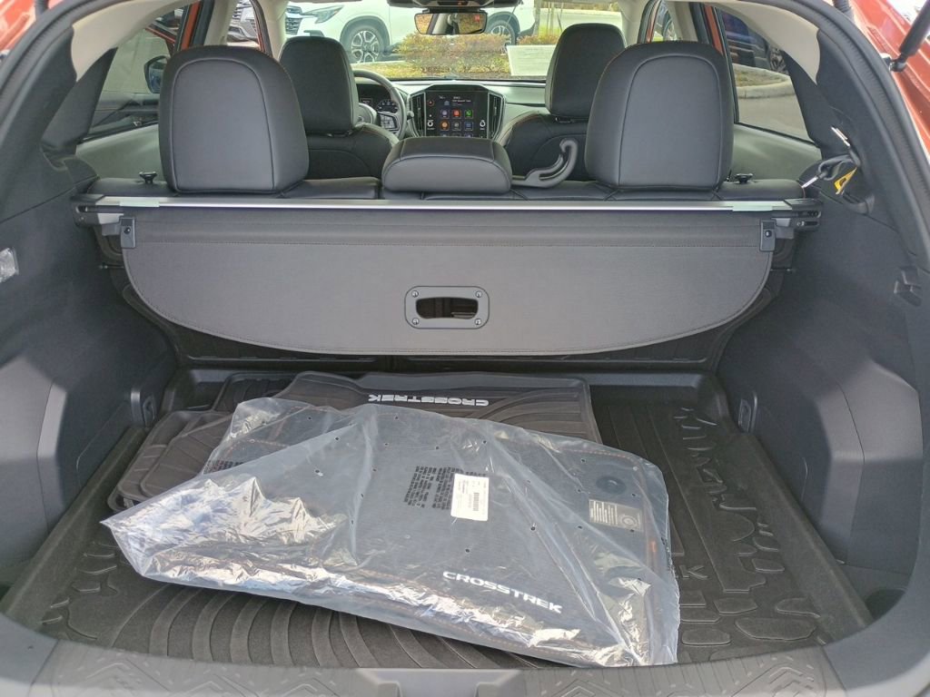Certified 2025 Subaru Crosstrek 2.5i Limited w/ Popular Package #3A image 18