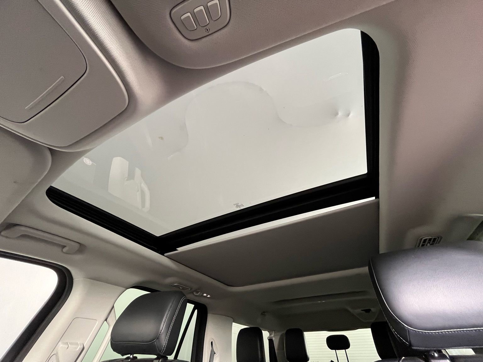 Used 2025 Ford Expedition Max Platinum image 12