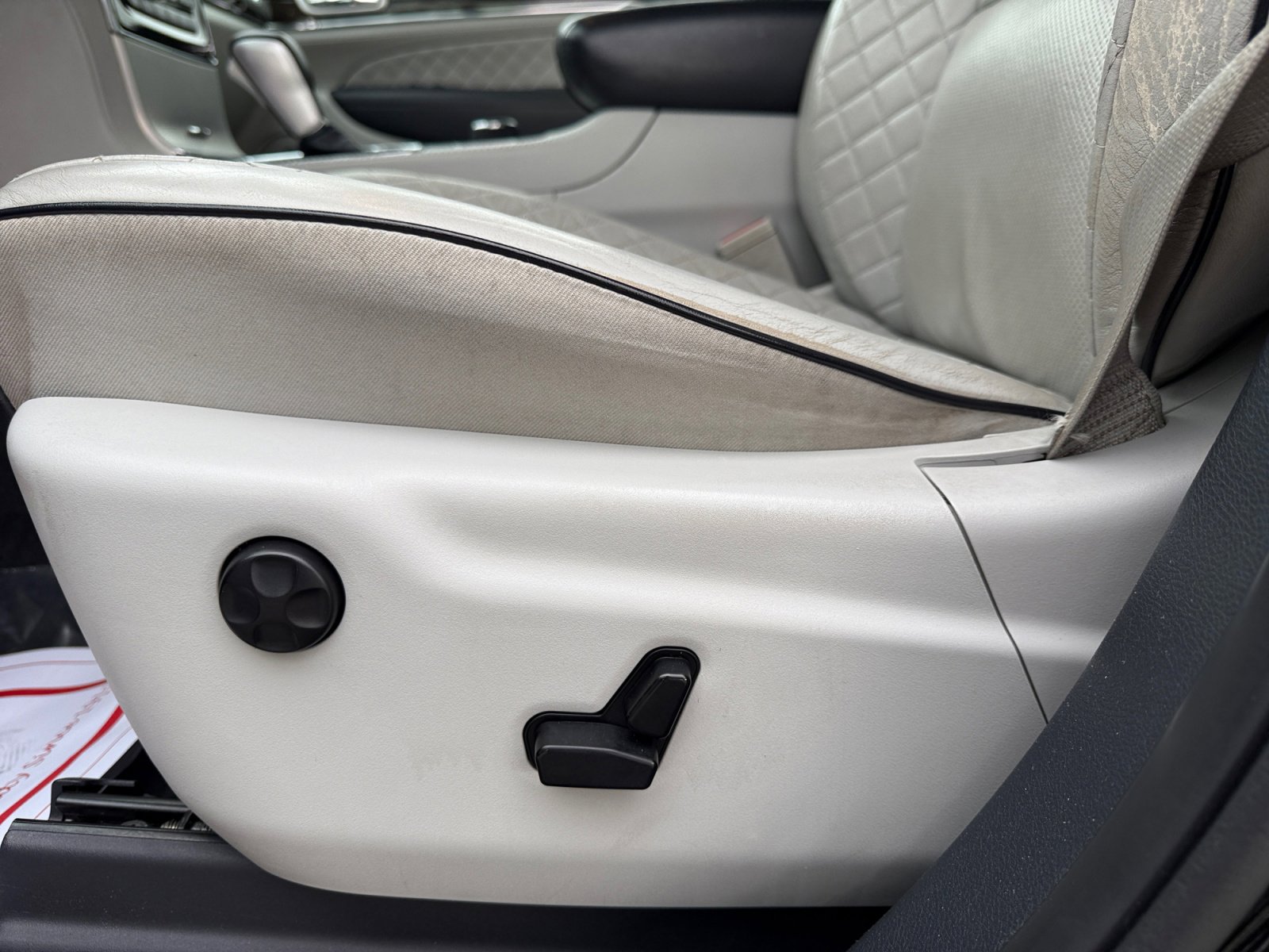 Used 2019 Jeep Grand Cherokee Summit image 20