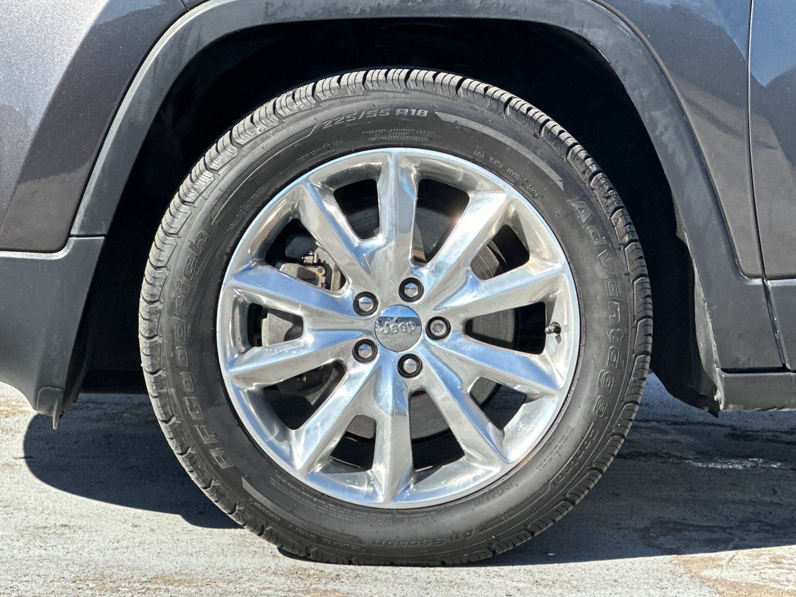 Used 2016 Jeep Cherokee Limited w/ Luxury Group image 34