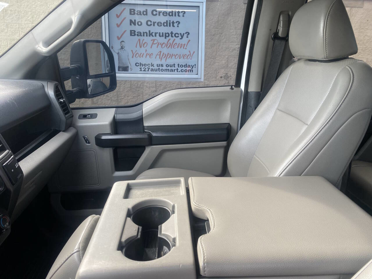 Used 2022 Ford F250 XL w/ Power Equipment Group image 14