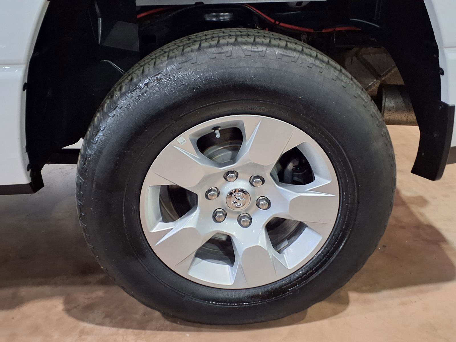 Used 2021 RAM 1500 Big Horn AWD/4WD image 9