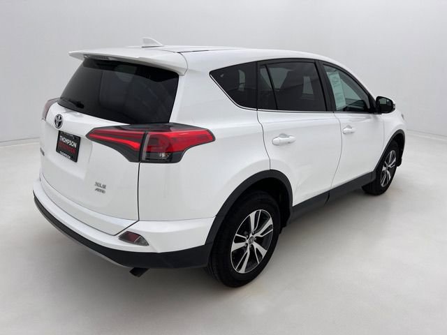 Used 2018 Toyota RAV4 XLE AWD/4WD image 7