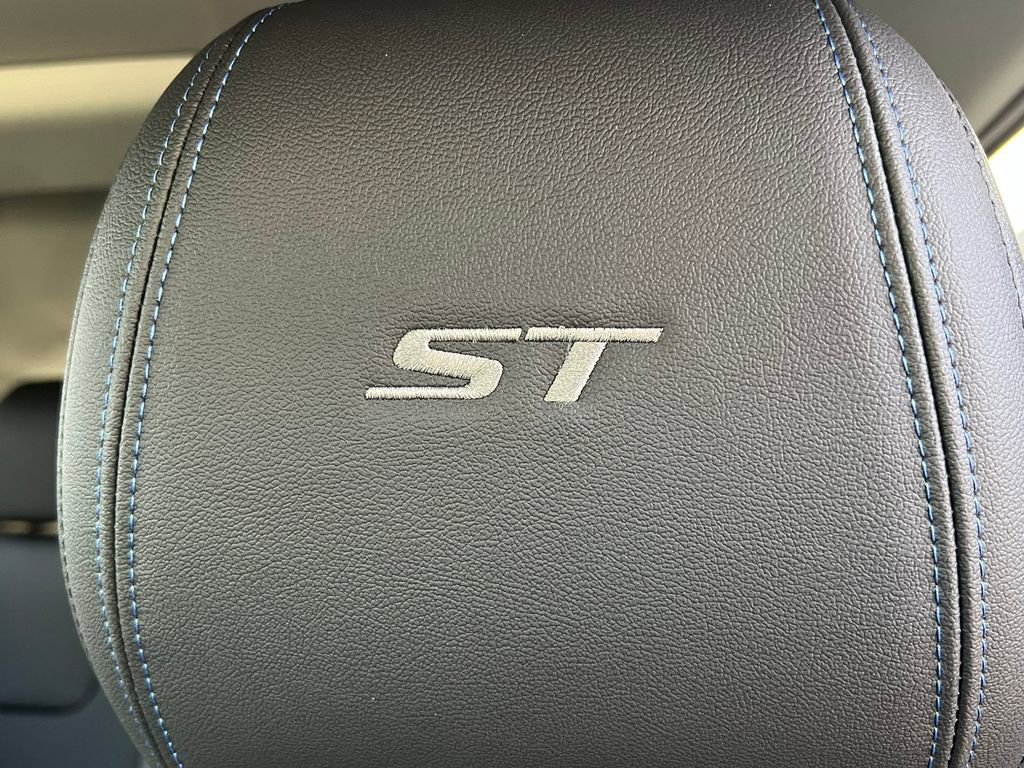 New 2026 Buick Encore GX Sport Touring w/ Comfort Package image 13