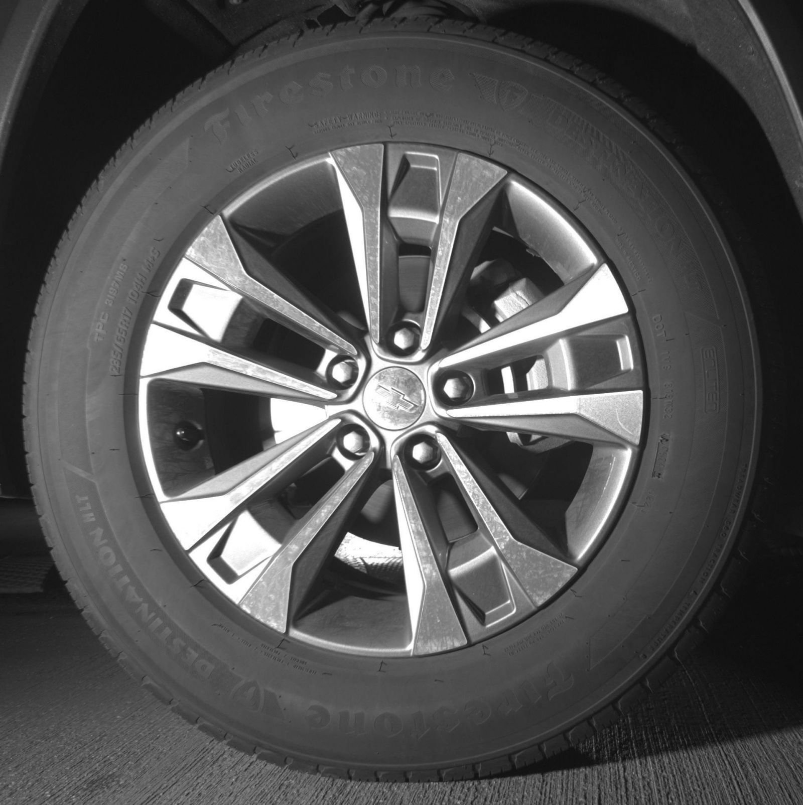 Used 2025 Chevrolet Equinox LT FWD image 13