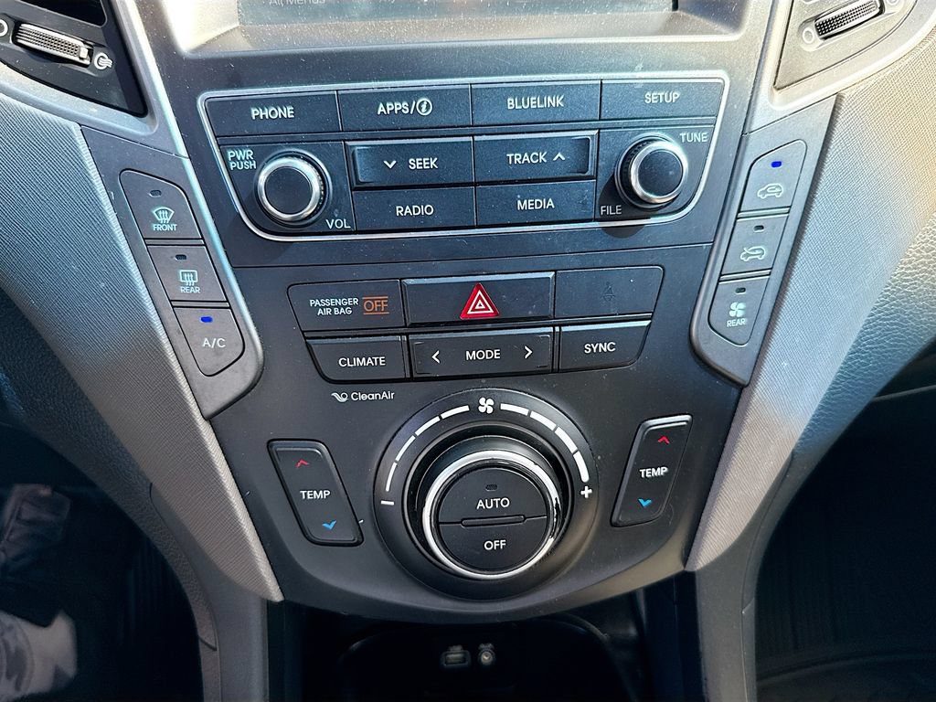 Used 2018 Hyundai Santa Fe SE w/ Cargo Package FWD image 16