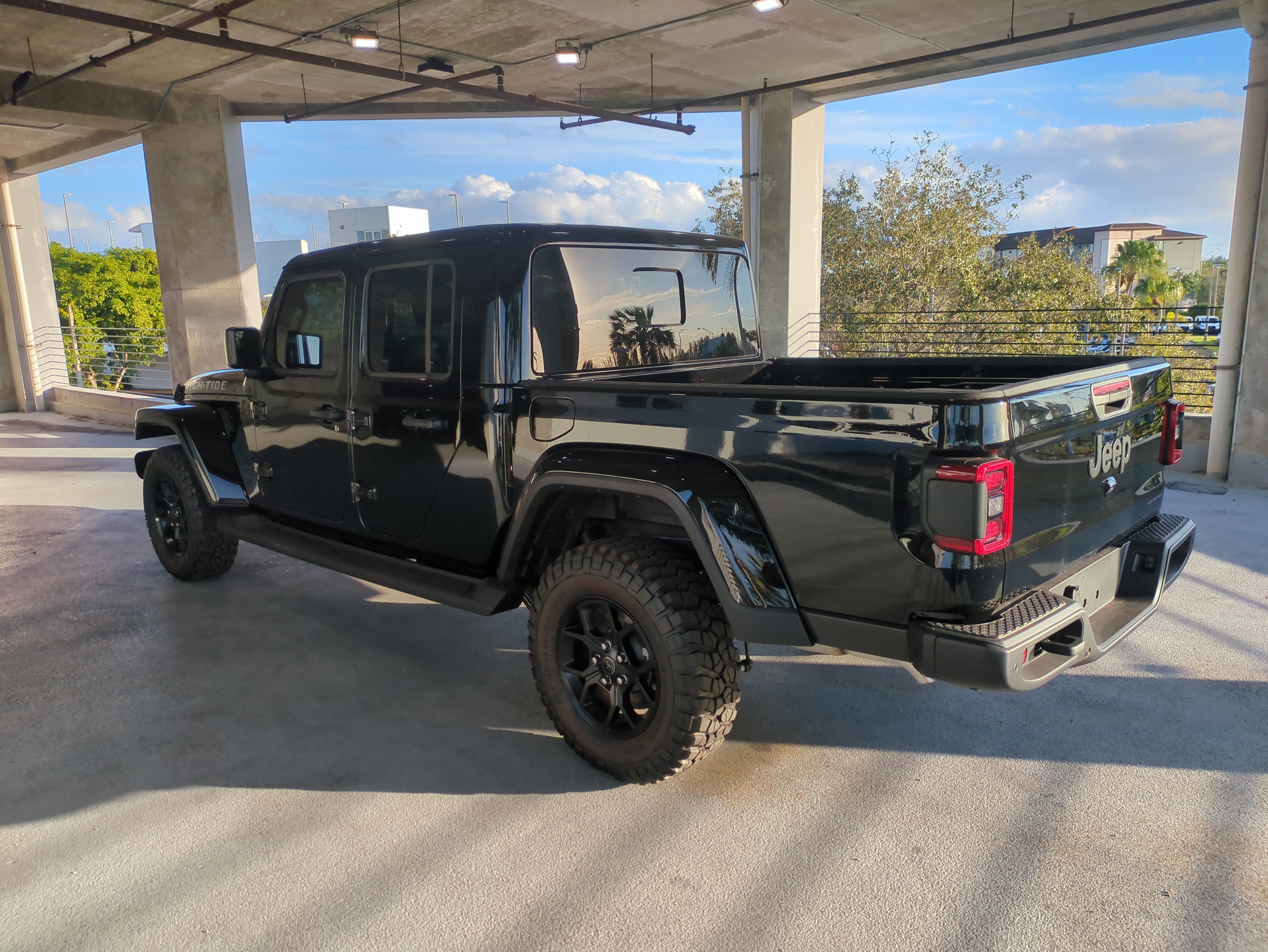 New 2025 Jeep Gladiator Sport AWD/4WD image 7