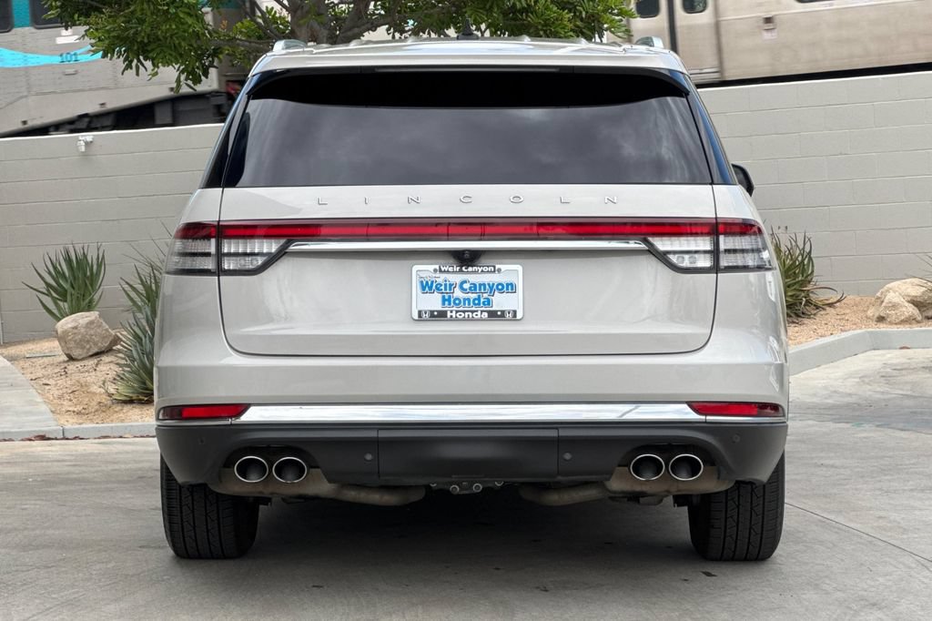 Used 2021 Lincoln Aviator 2WD w/ Elements Package image 8