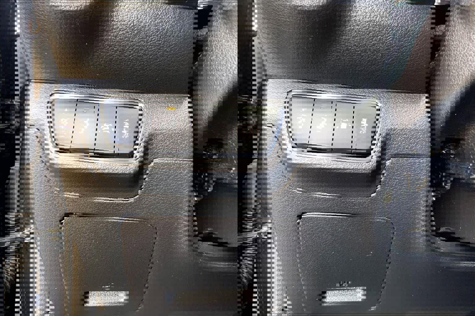 Used 2021 Kia Forte GT-Line image 33