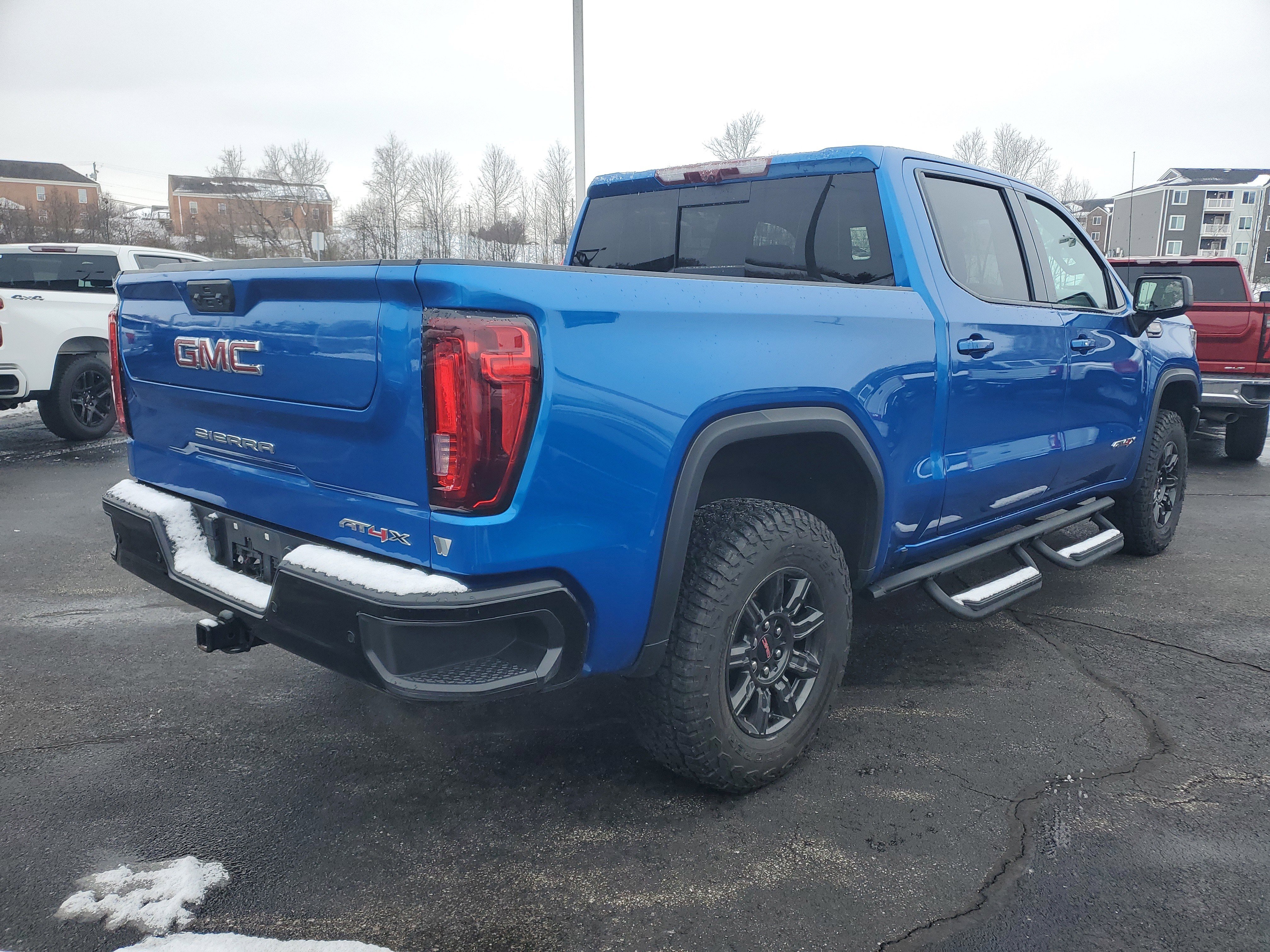 Used 2024 GMC Sierra 1500 AT4X AWD/4WD image 4