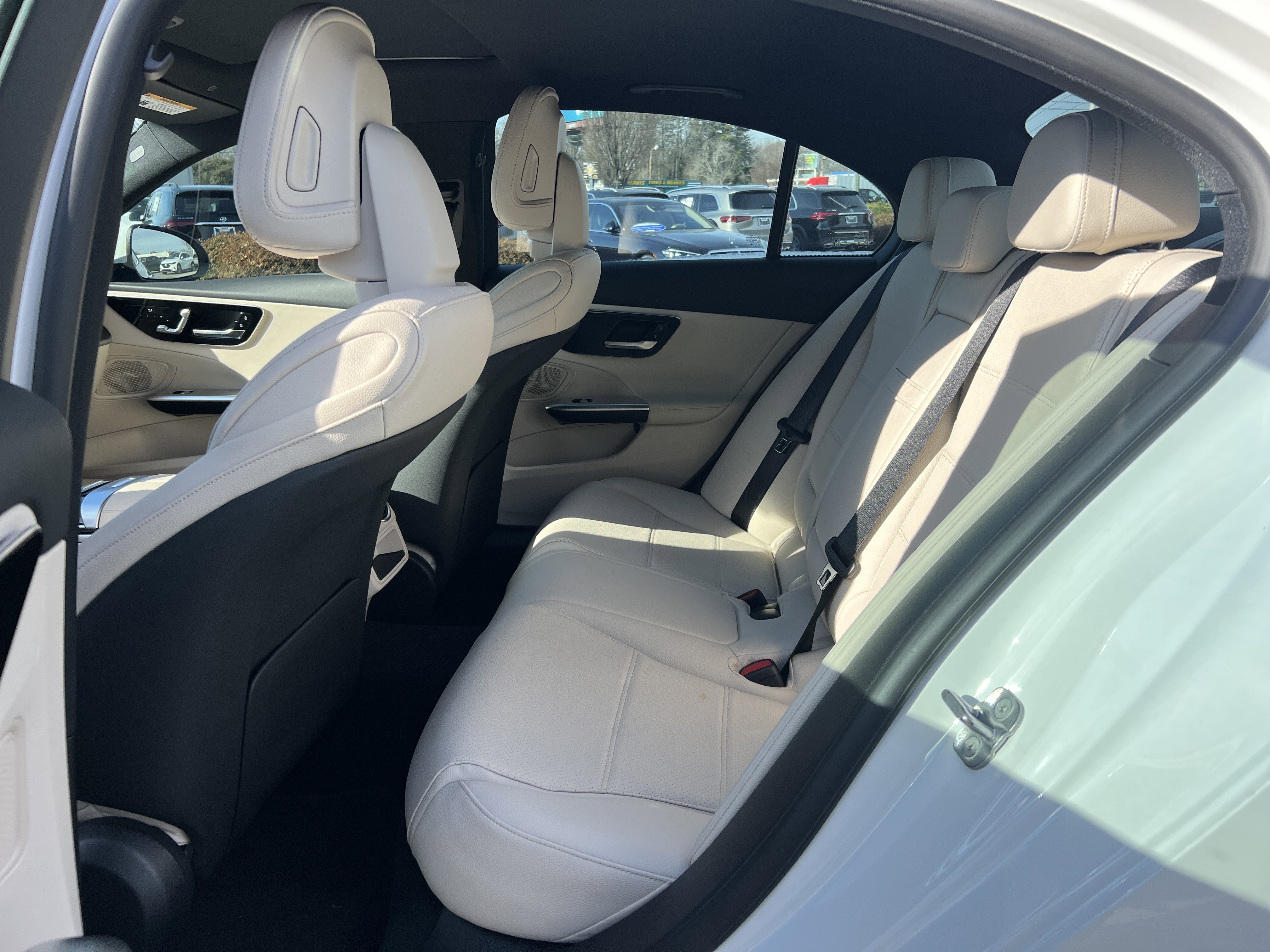 Certified 2025 Mercedes-Benz C 300 4MATIC Sedan image 33