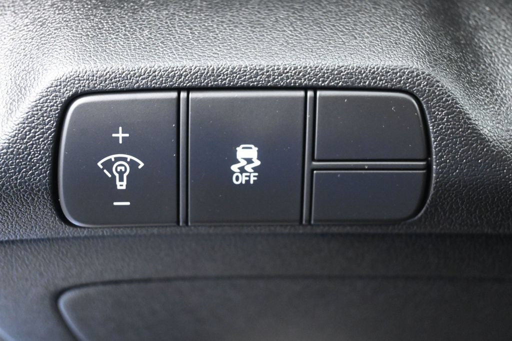 Used 2025 Hyundai Elantra N FWD image 17