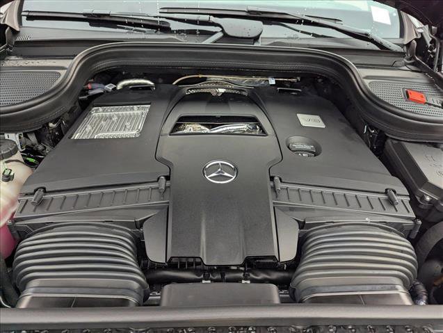 New 2026 Mercedes-Benz GLS 580 4MATIC image 15