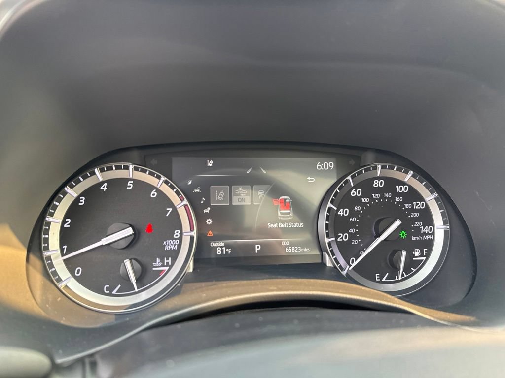 Used 2021 Toyota Highlander Platinum AWD/4WD image 13
