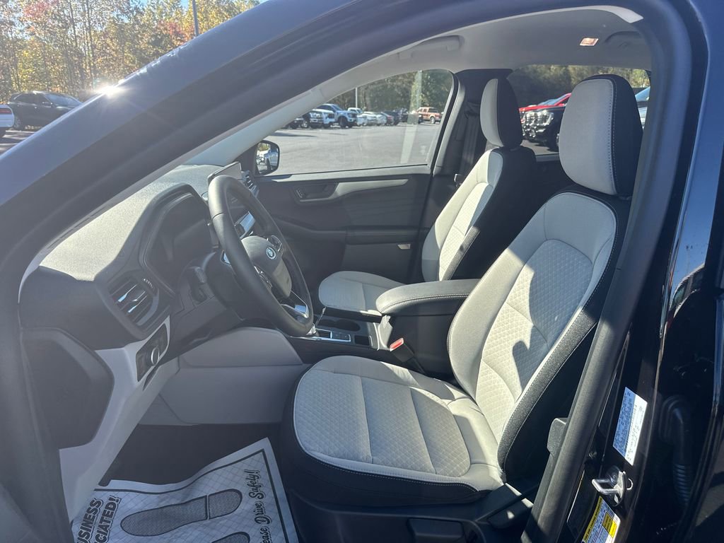 New 2026 Ford Escape Active w/ Tech Pack #1 FWD image 16