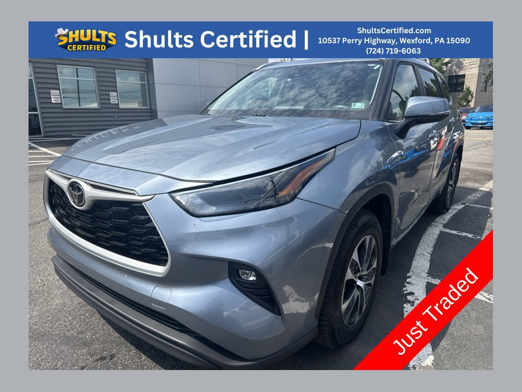 Used 2024 Toyota Highlander XLE AWD/4WD image 1