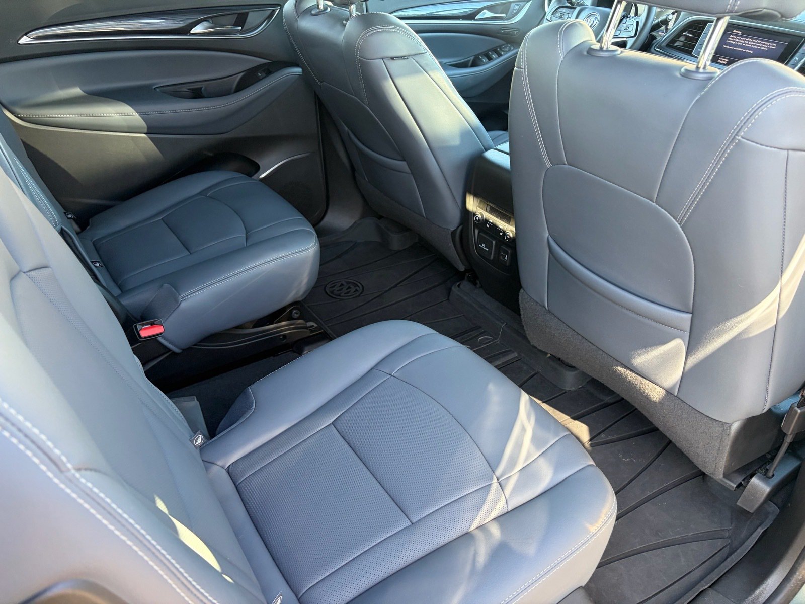 Used 2023 Buick Enclave Premium w/ Experience Buick Package AWD/4WD image 33