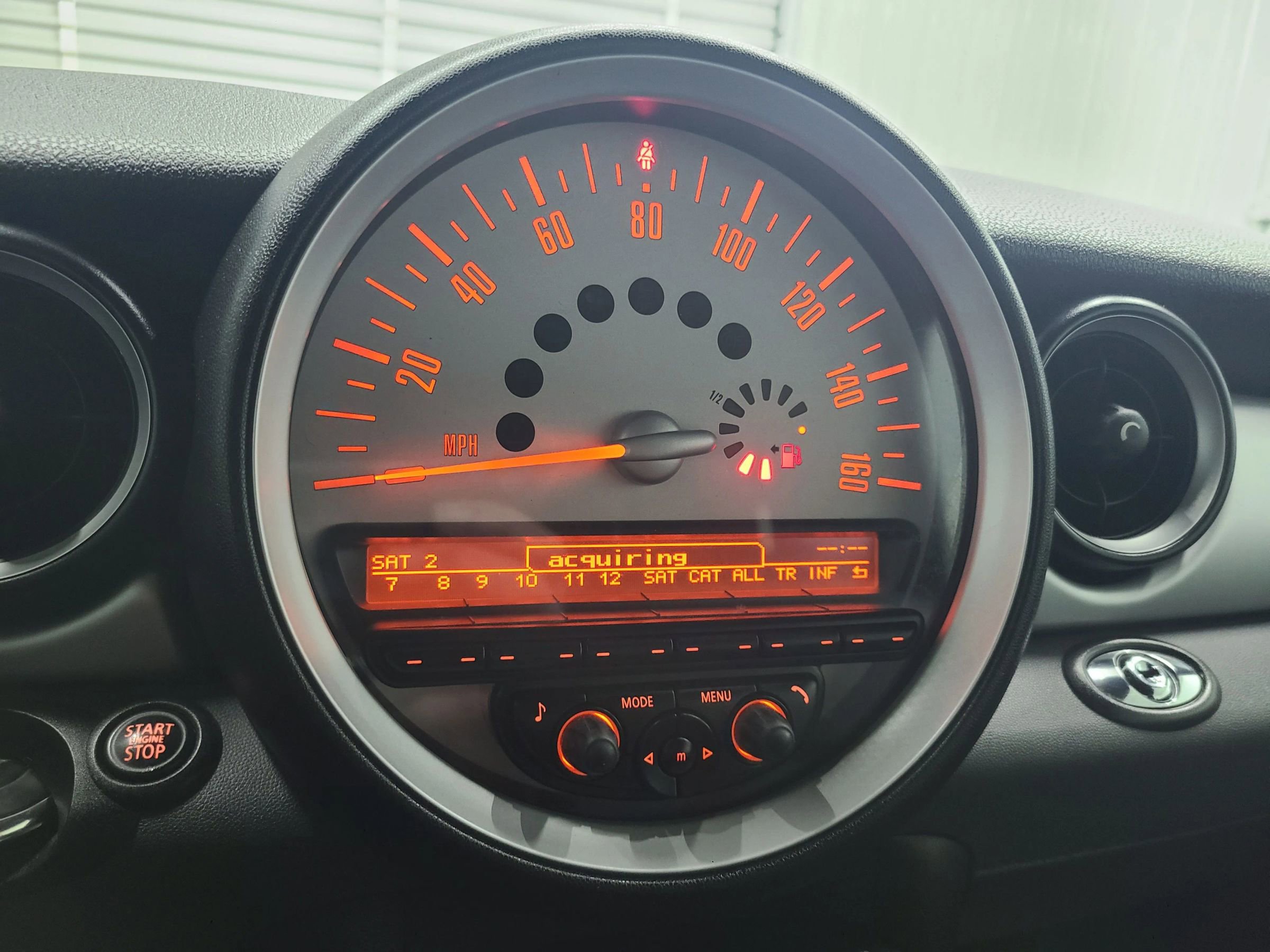 Used 2011 MINI Cooper Convertible image 30