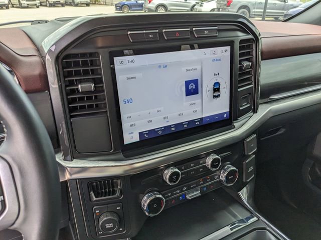 Used 2022 Ford F150 Lariat AWD/4WD image 19