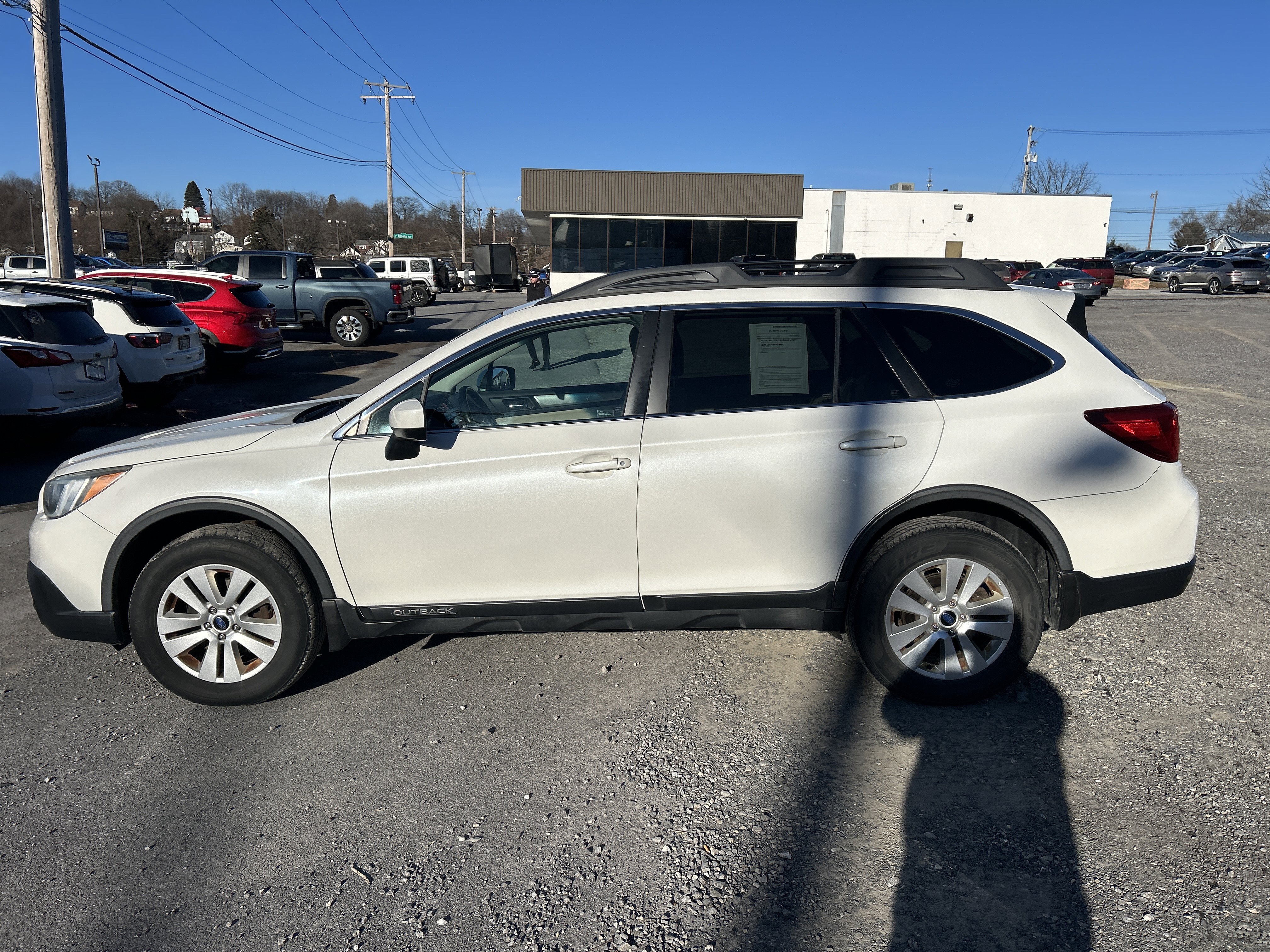 Used 2015 Subaru Outback 2.5i Premium image 6