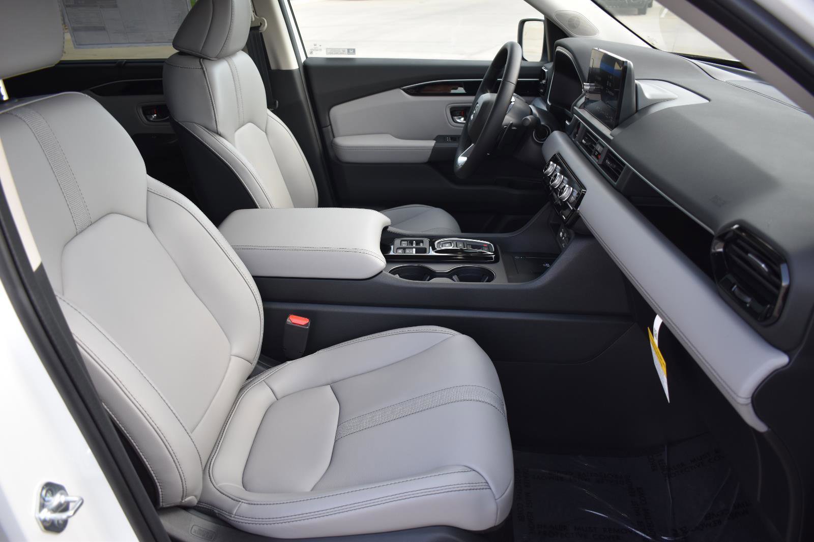 New 2025 Honda Pilot EX-L image 13