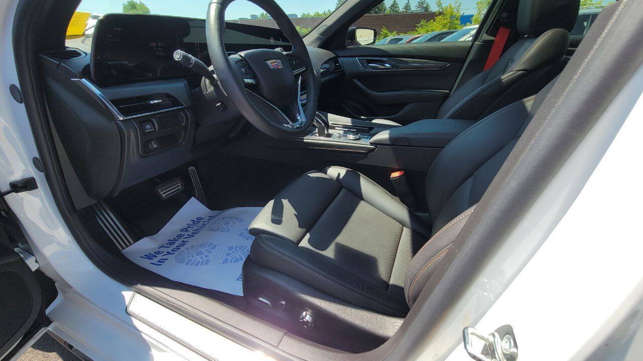 Used 2026 Cadillac CT5 V w/ LPO, ONYX Package AWD/4WD image 11