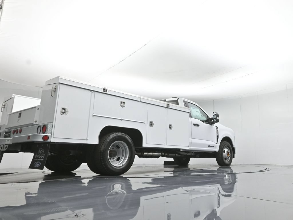 New 2026 Ford F350 XL w/ XL Chrome Package RWD image 48