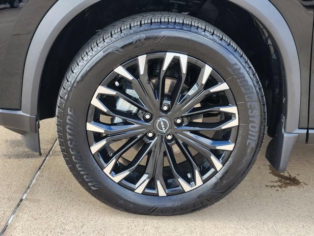 Used 2026 Nissan Rogue Dark Armor FWD image 18