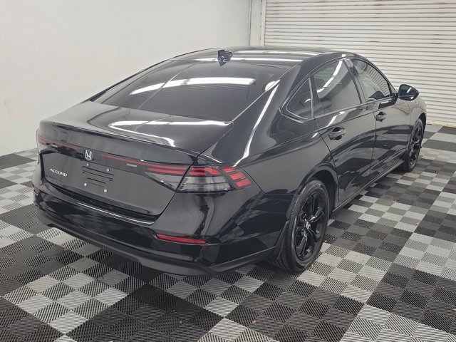 Used 2025 Honda Accord SE image 6